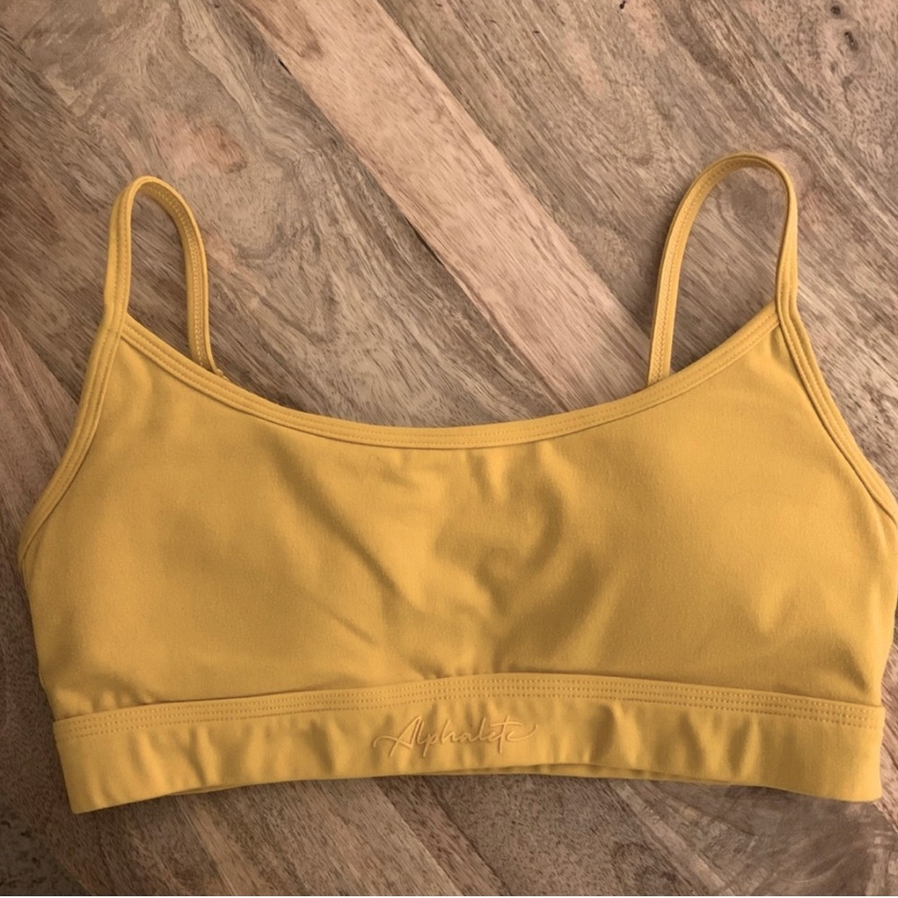 Alphalete Surface limitless bra